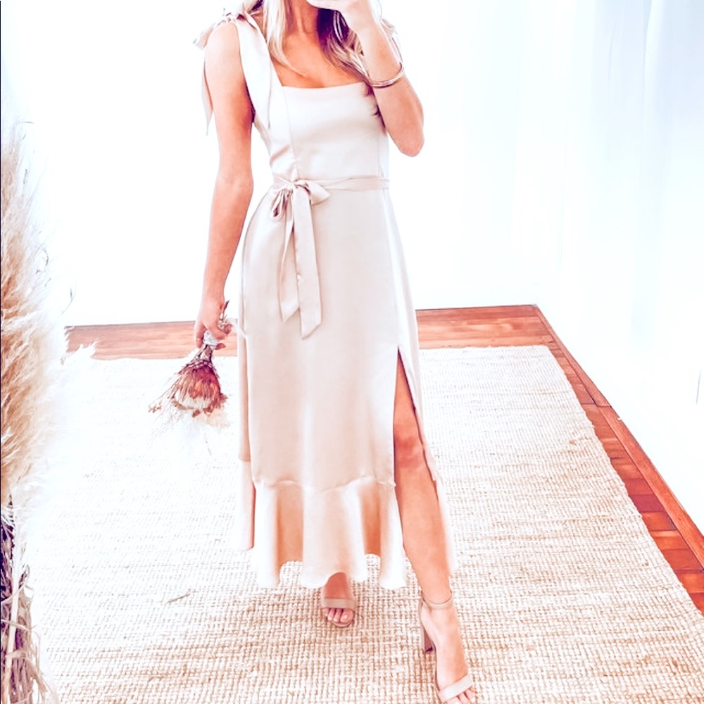 Claire Midi Dress